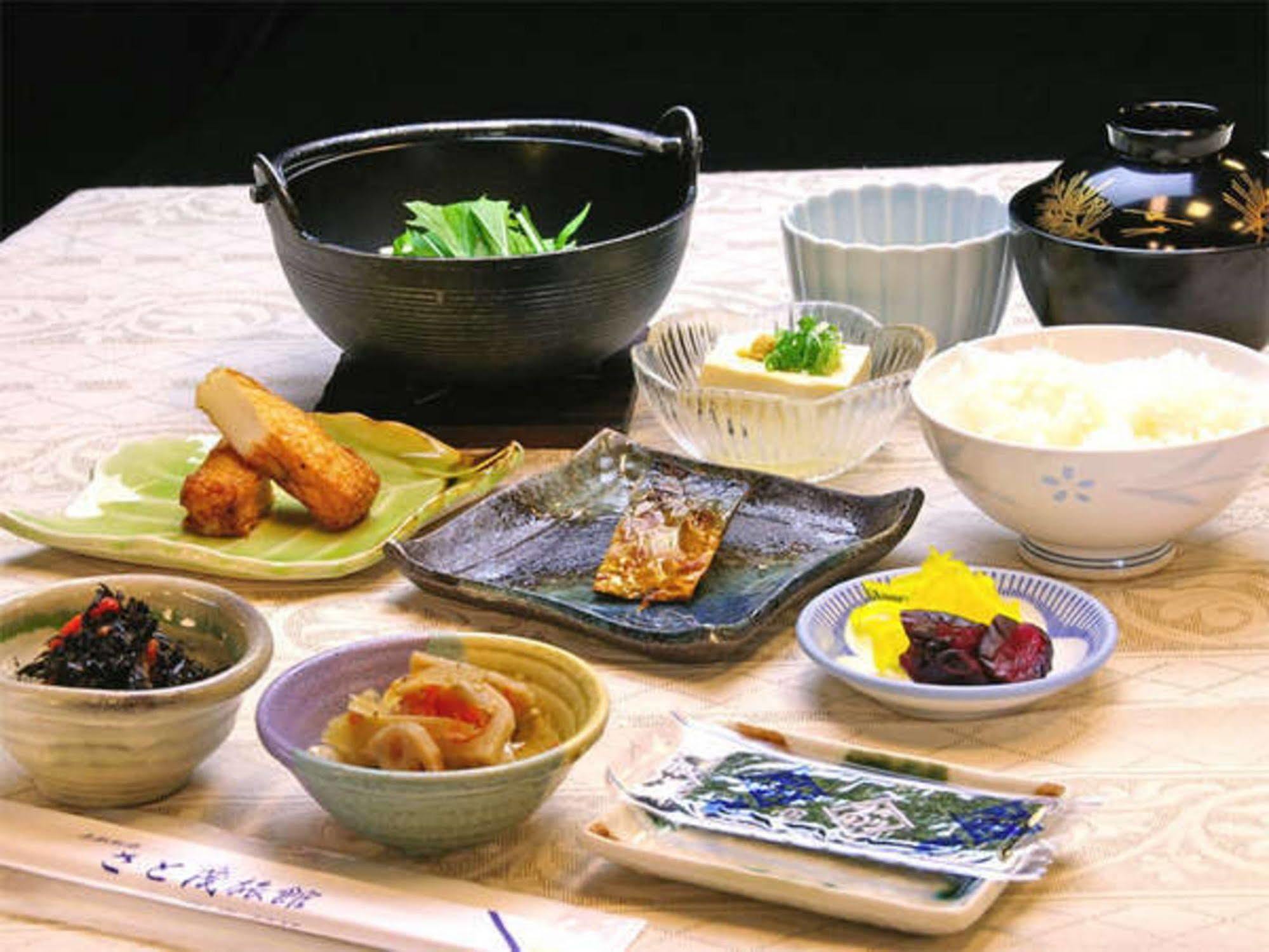 Satomo Ryokan Киото Екстериор снимка